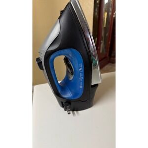 Hamilton Beach 1500W Retractable‎ Cord steam performance Iron Model# 14506